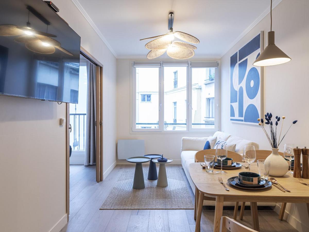 The Blue Suite On Champs Elysees Avenue Paryż Zewnętrze zdjęcie