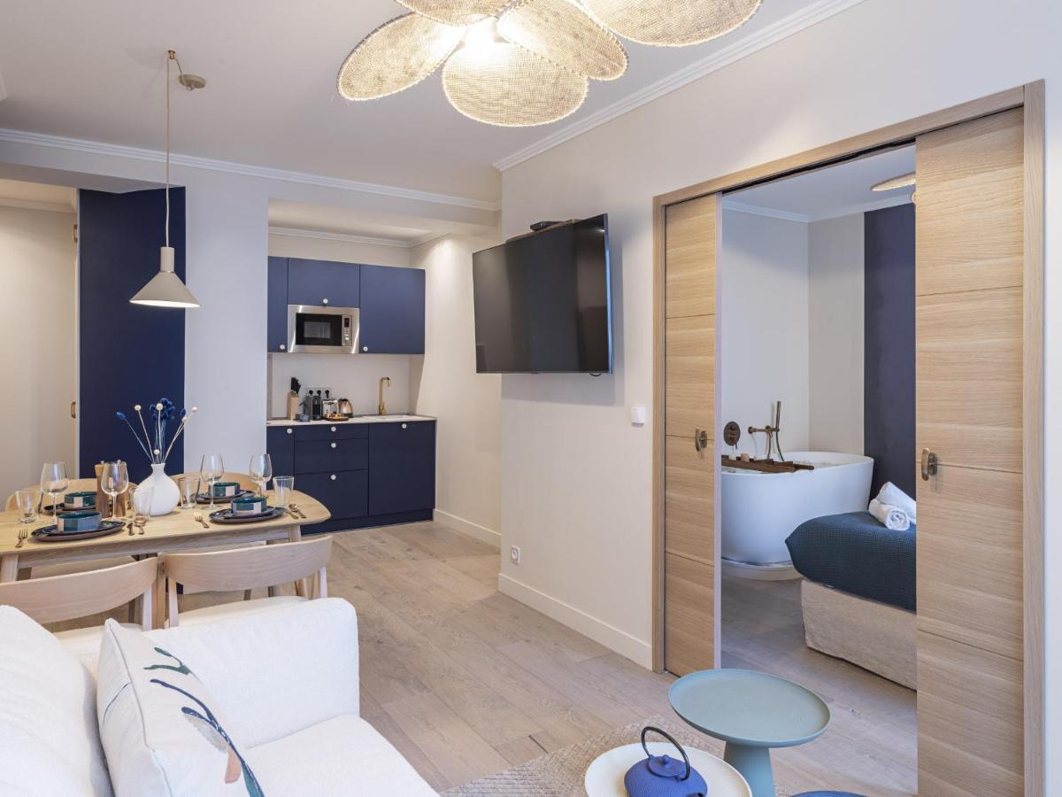 The Blue Suite On Champs Elysees Avenue Paryż Zewnętrze zdjęcie