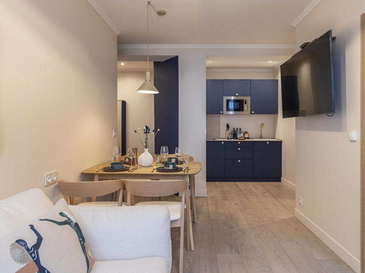 The Blue Suite On Champs Elysees Avenue Paryż Zewnętrze zdjęcie