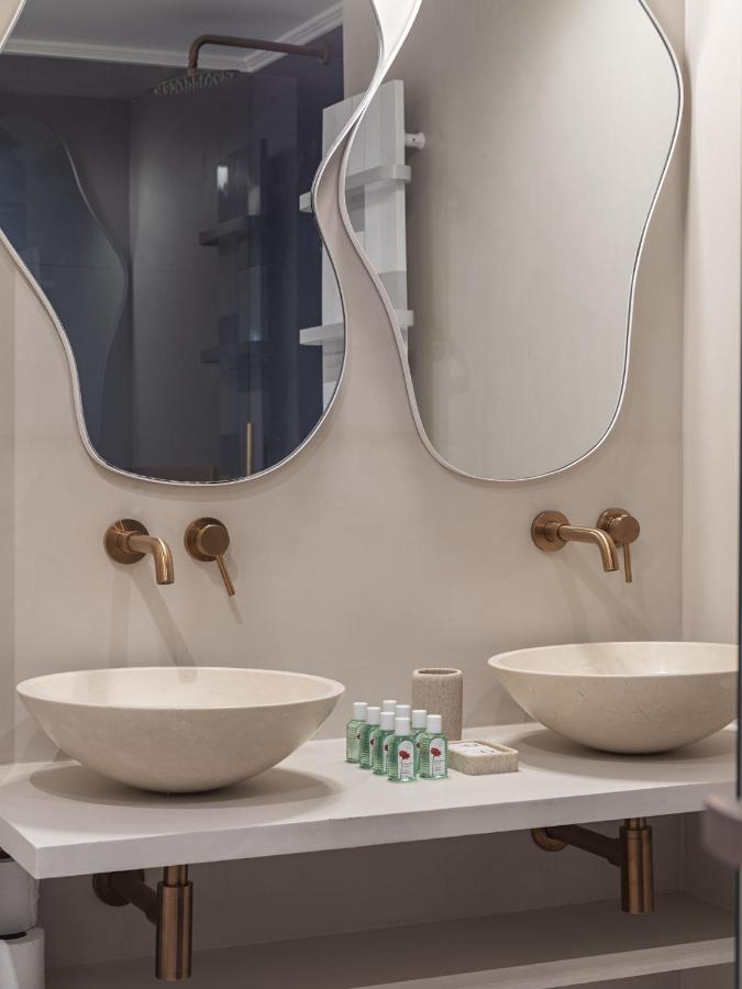 The Blue Suite On Champs Elysees Avenue Paryż Zewnętrze zdjęcie