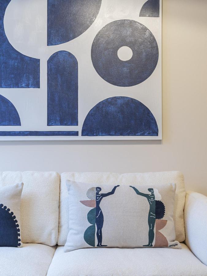 The Blue Suite On Champs Elysees Avenue Paryż Zewnętrze zdjęcie